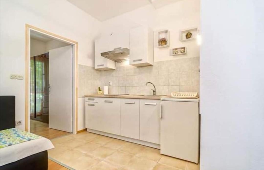 Apartman Zara Center Pula Exterior photo